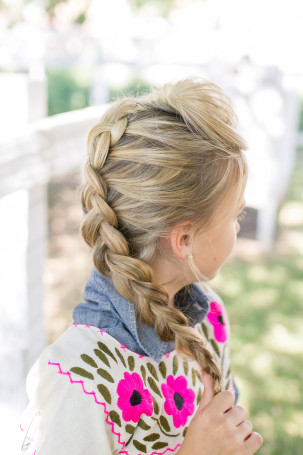 View More: http://sarabishop.pass.us/braidsbunchespigtails